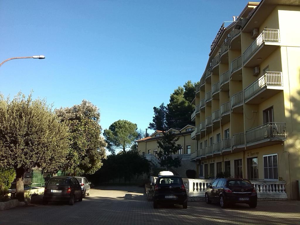 Hotel San Francesco Terme Spezzano Albanese Buitenkant foto